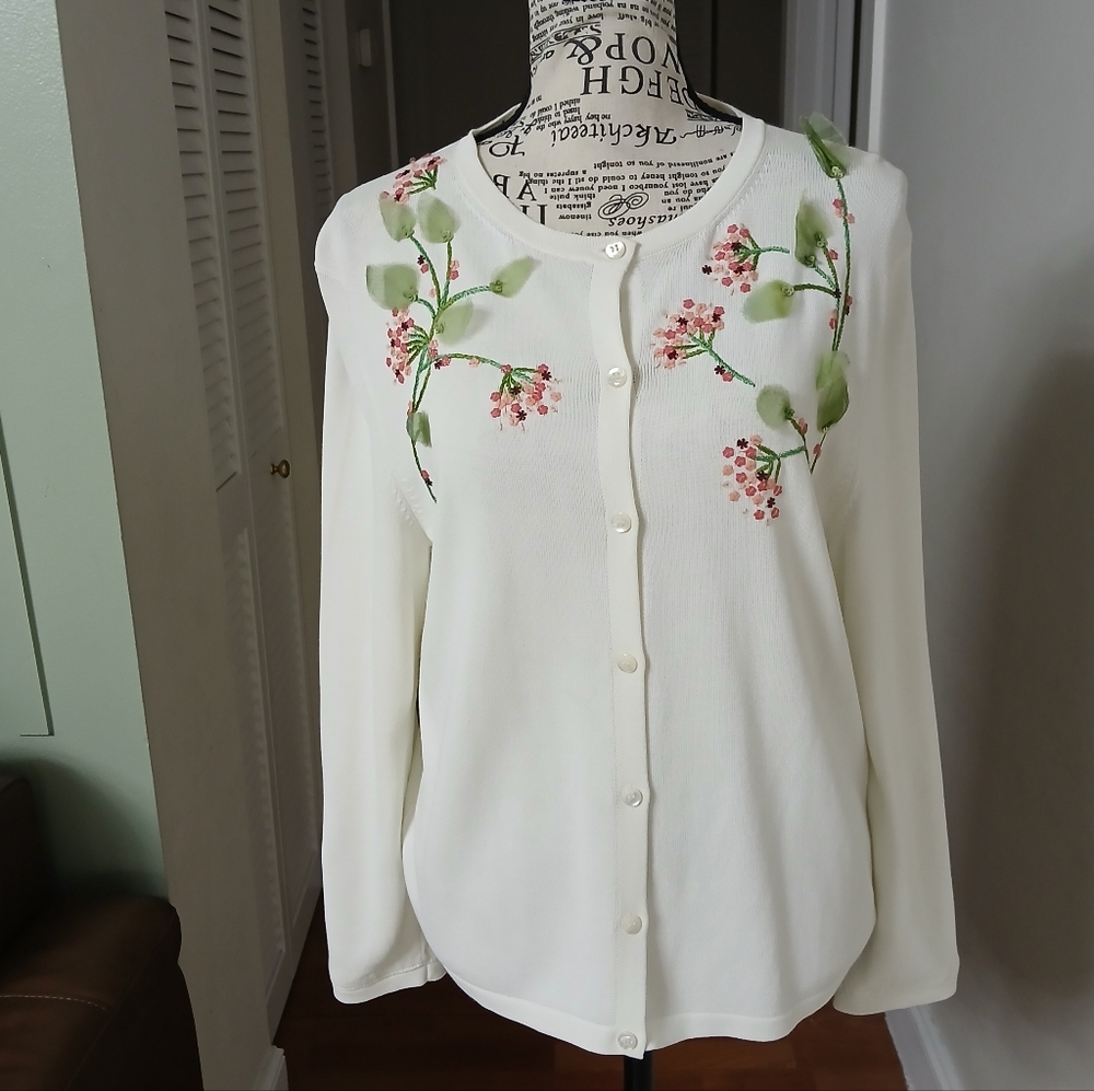 Carolina Herrera‎ Floral Embroidered Crewneck Cardigan